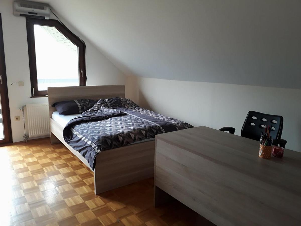 B&B Cerne Polhov Gradec Εξωτερικό φωτογραφία